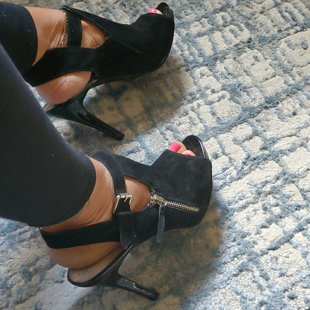Stilleto 4.5 inch heels